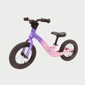 bicicleta de aprendizaje niña
